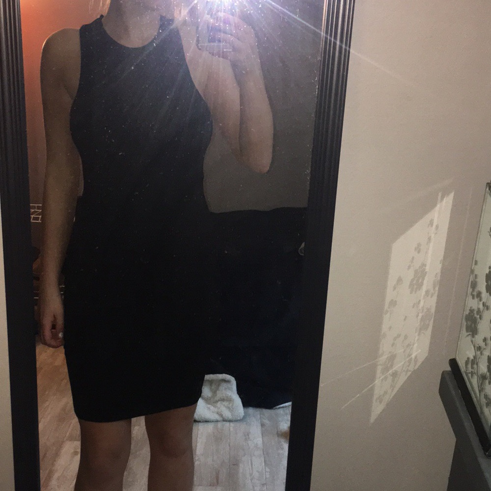 Black Fitted Dress With Open Back